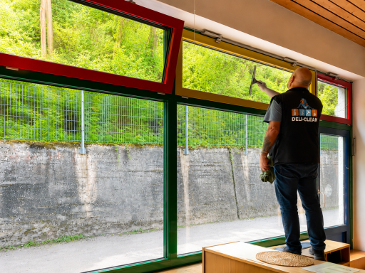 Kitareinigung Koblenz
Fensterreinigung
Fensterreinigung Koblenz
Fensterreinigung Neuwied